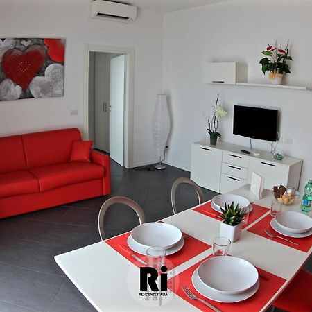 Residenze Italia Aparthotel Сесто Сан Джовани Екстериор снимка